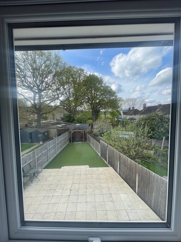 Room Almond Way in Greater London