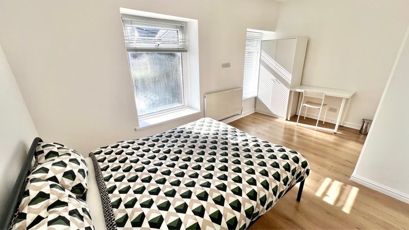 Room Llancayo Street in Bargoed