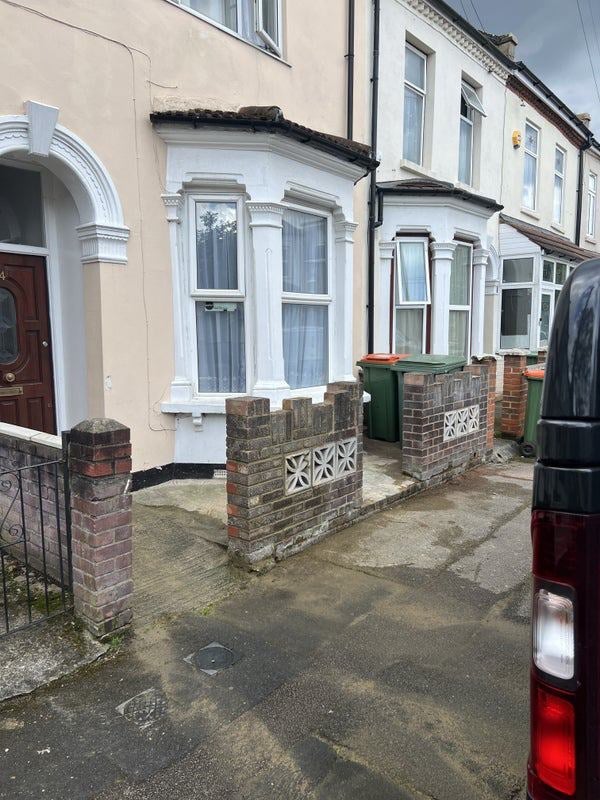 Room Reginald Road in Greater London