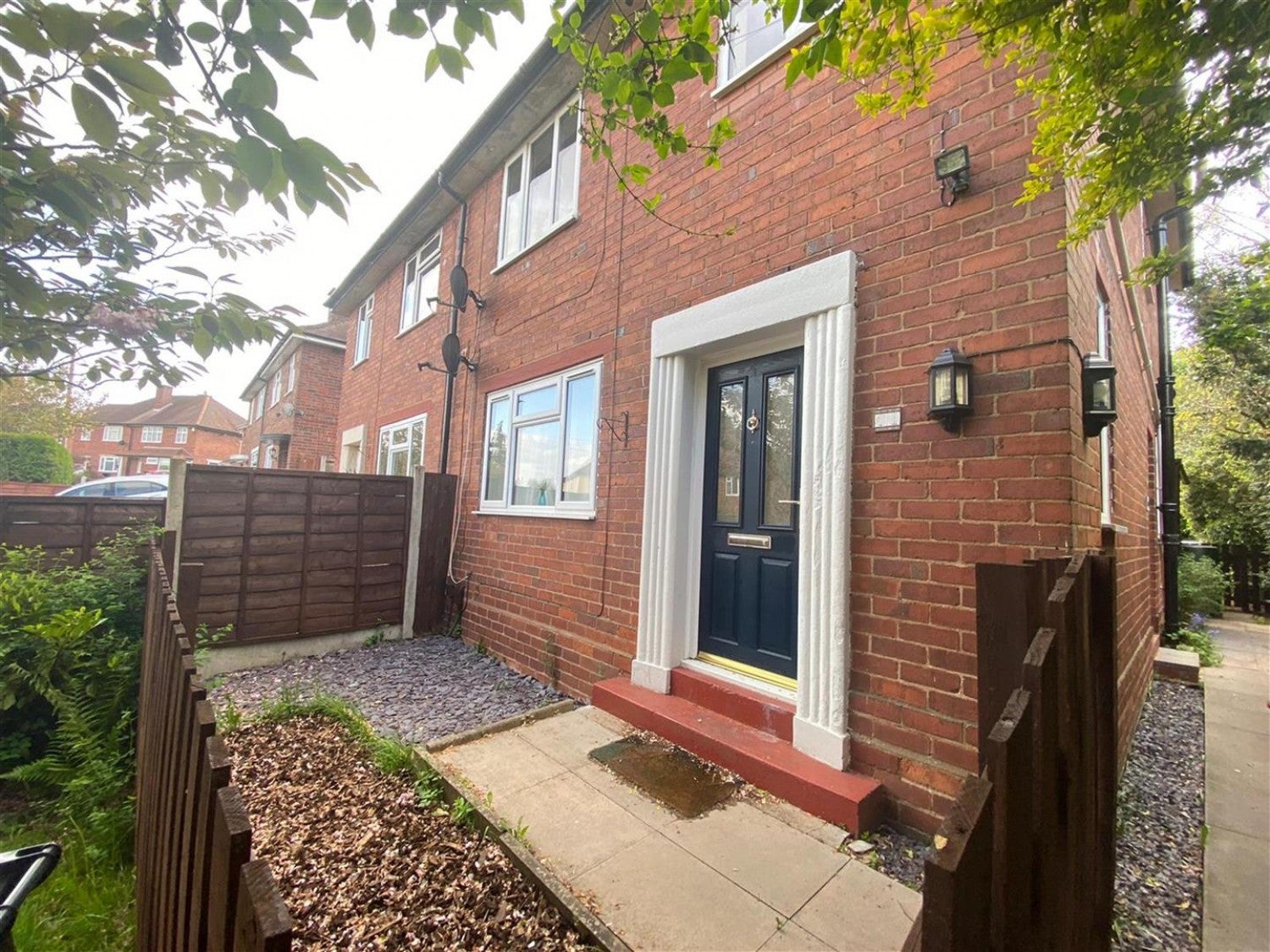 Flat Caslon Crescent in Stourbridge