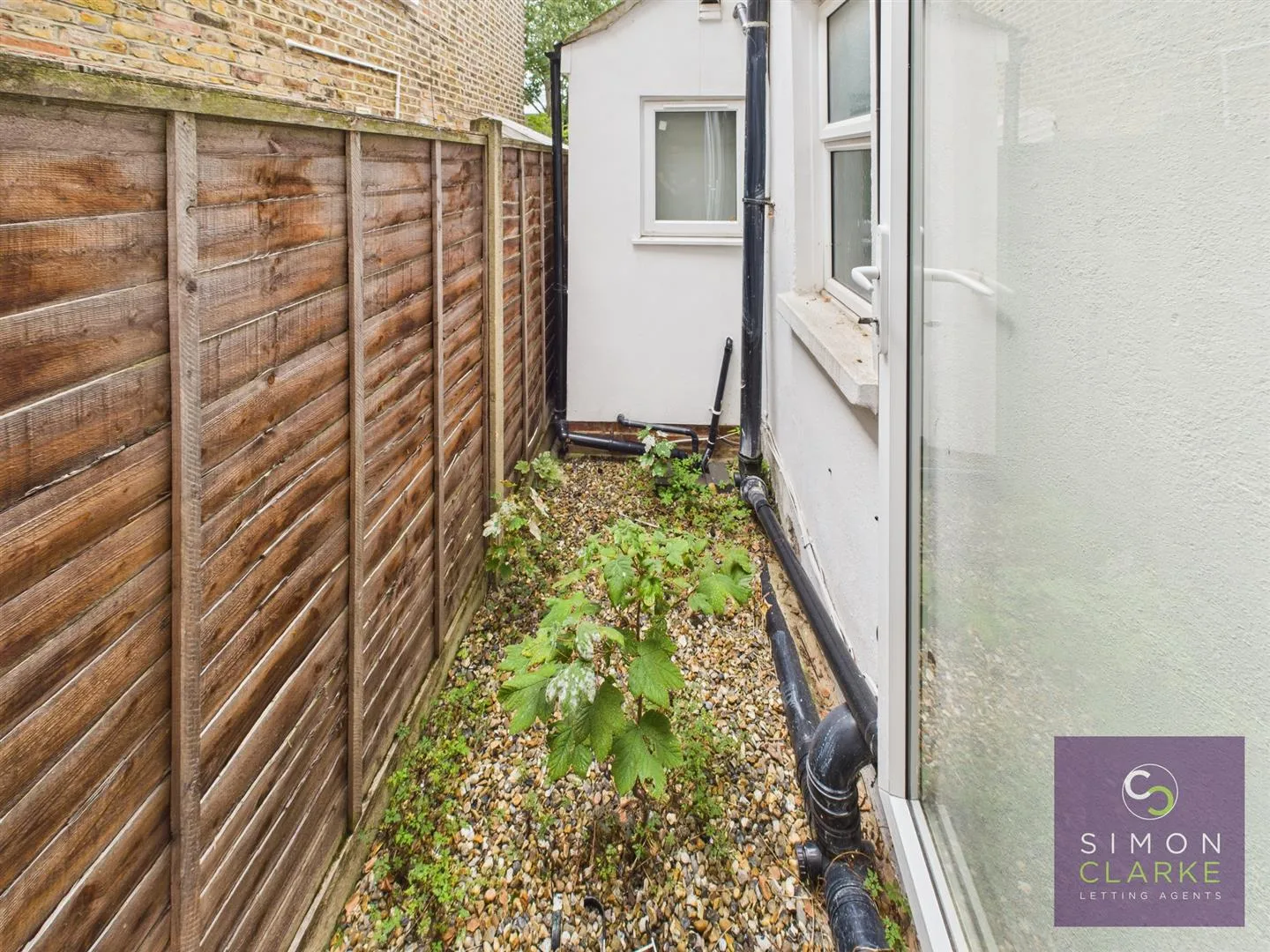 Flat Beresford Road in Greater London