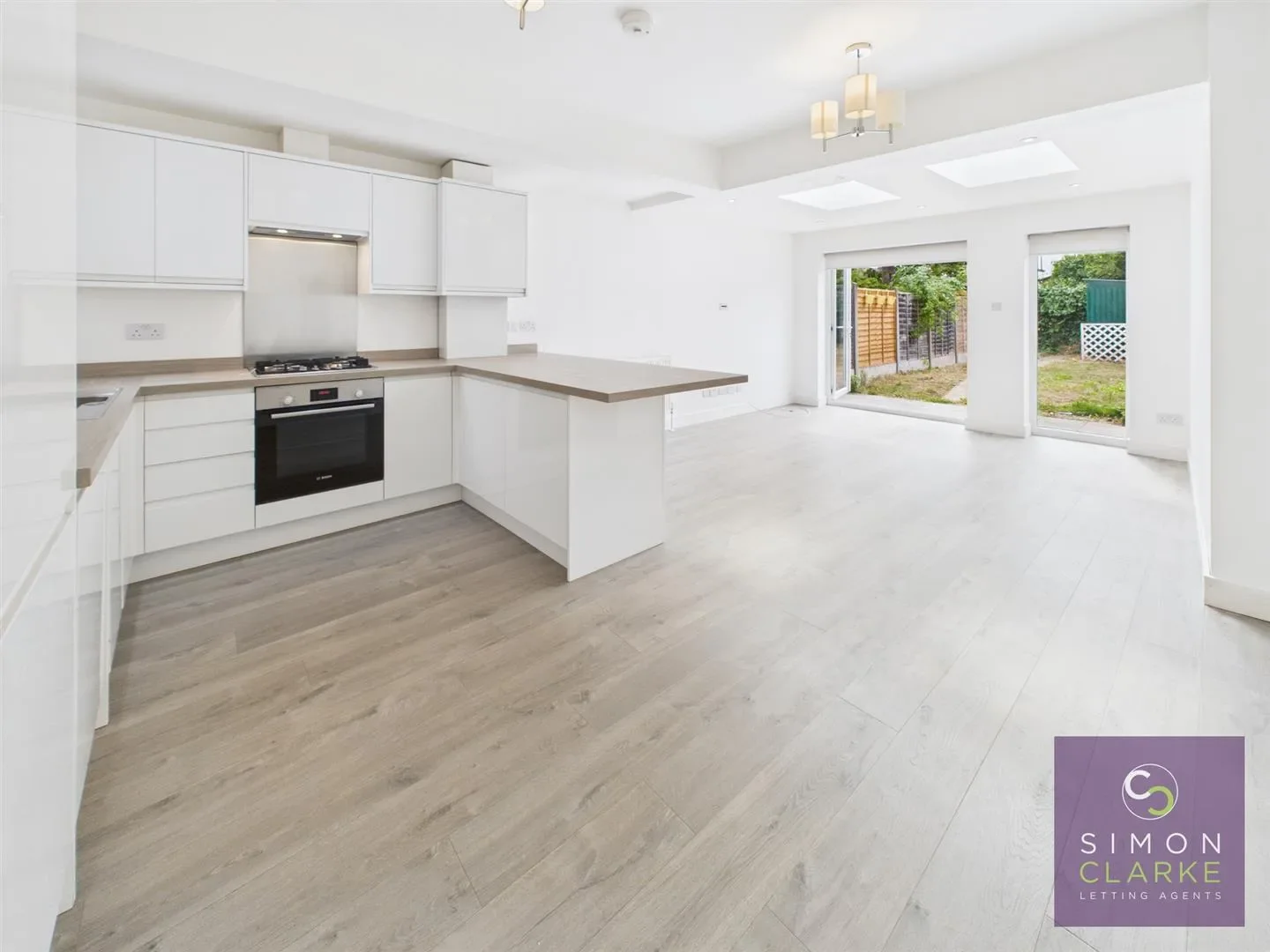 Flat Beresford Road in Greater London