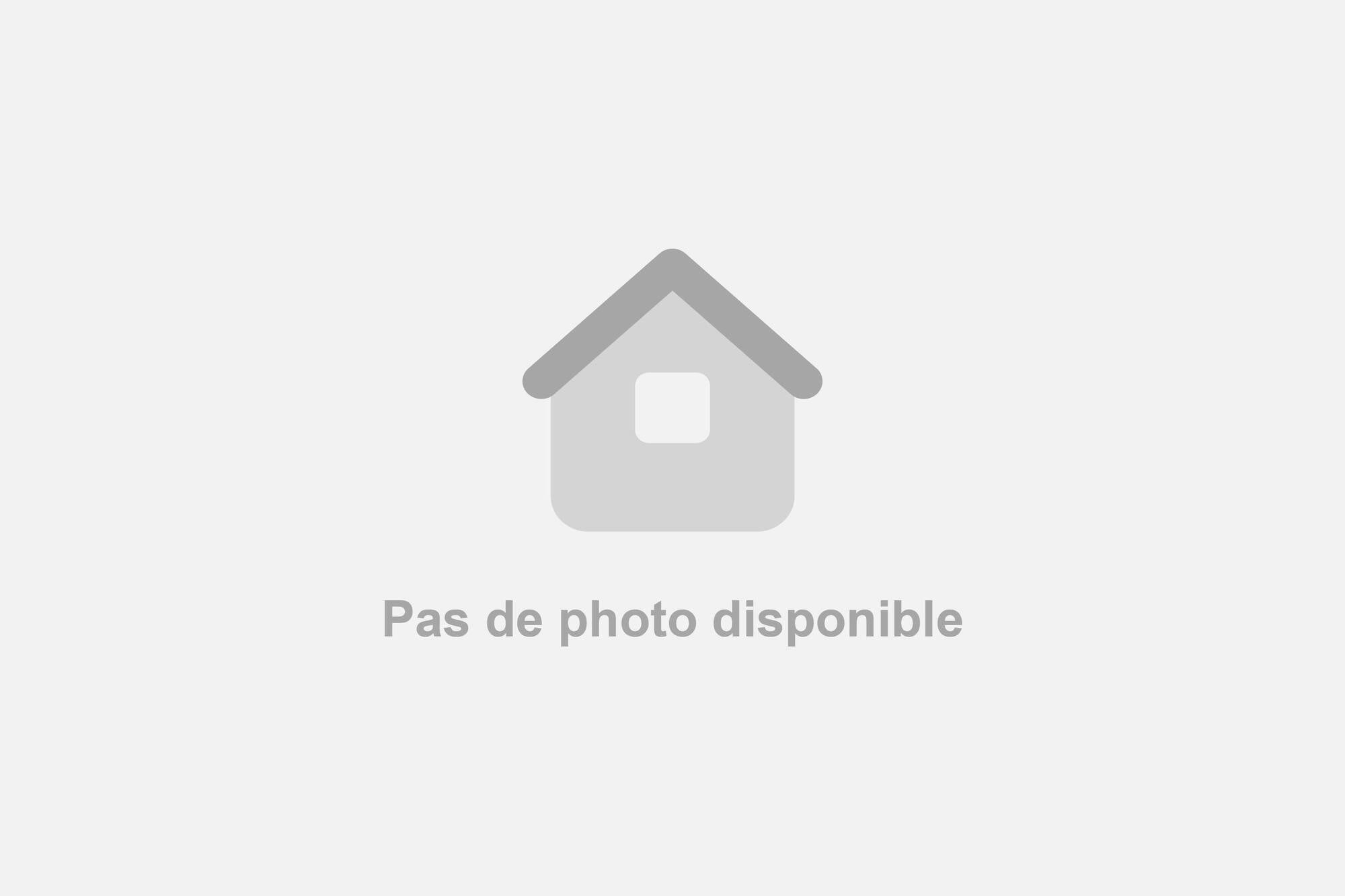 Room Rue Pierre Brossolette in Vénissieux