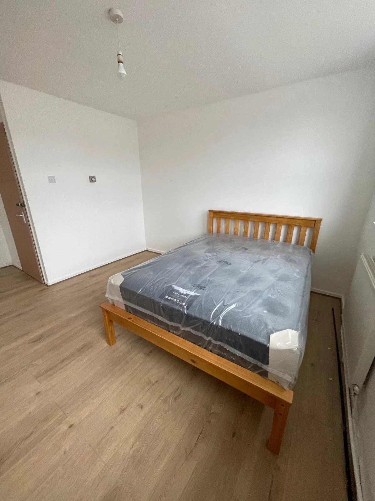 Room Woodlands Park Road in Greater London