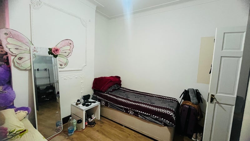 Room Lichfield Road in Greater London