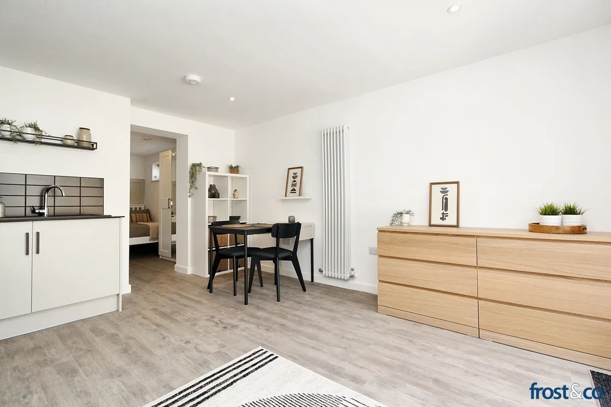 Flat Parkstone Heights in Poole
