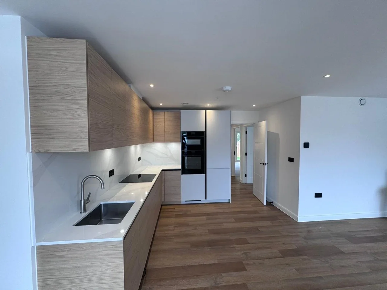 Flat Warwick Close in Greater London