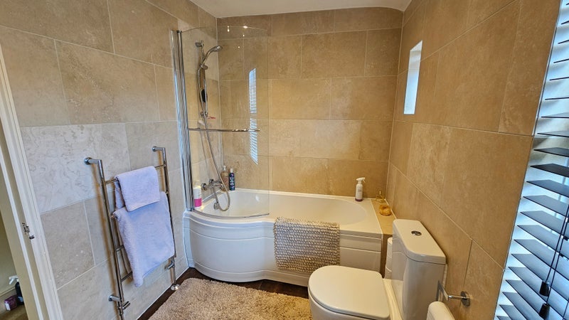 Room Fitzgerald Road in Greater London