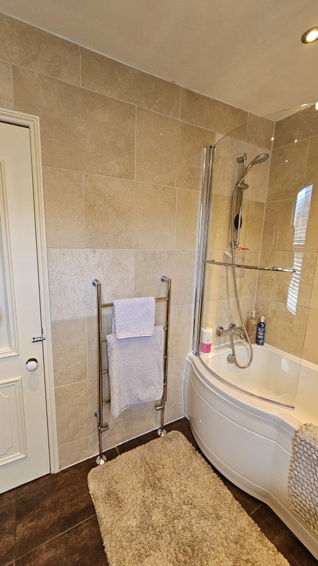 Room Fitzgerald Road in Greater London