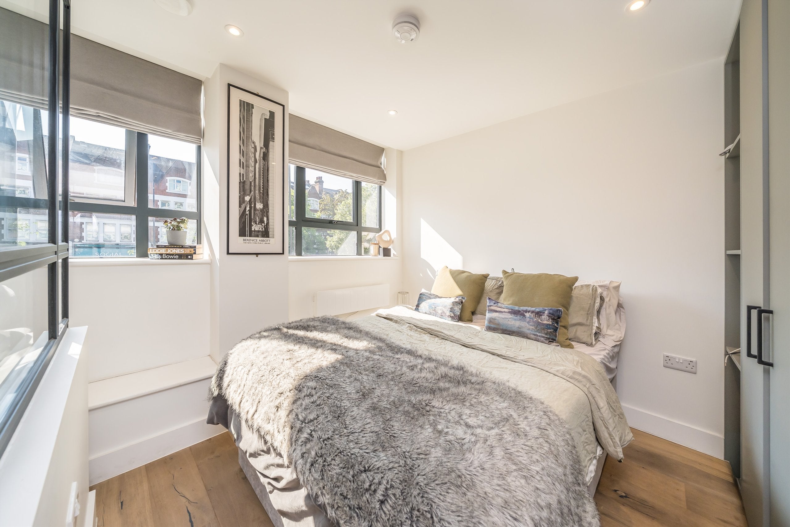 Flat Balham High Road in Greater London