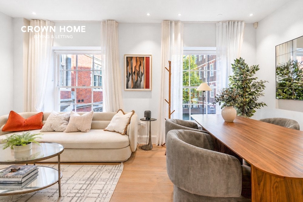 Flat Strand in London