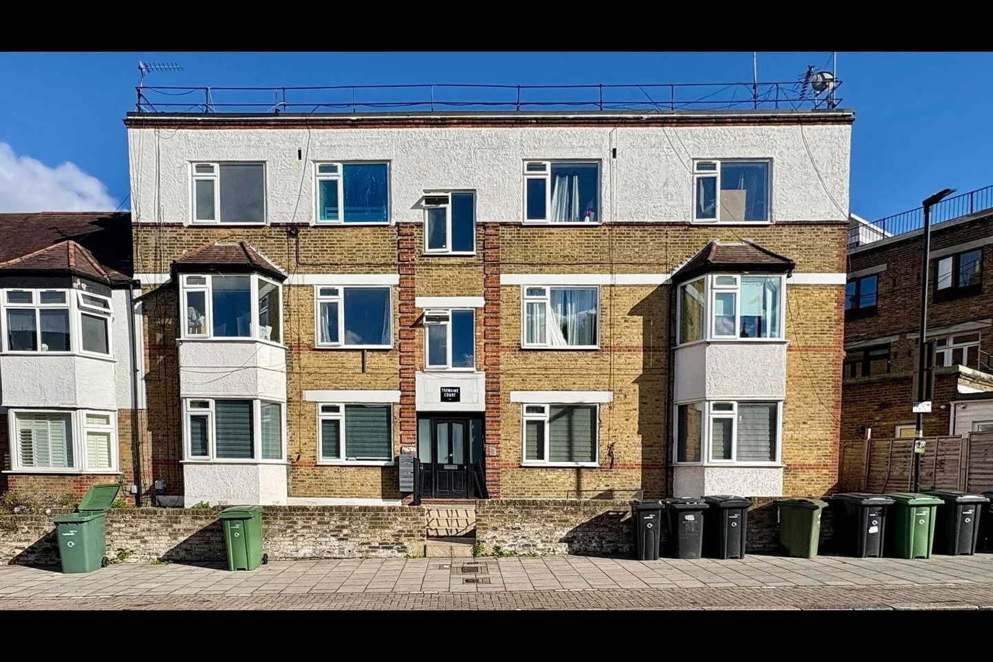 Flat Lyham Road in Greater London