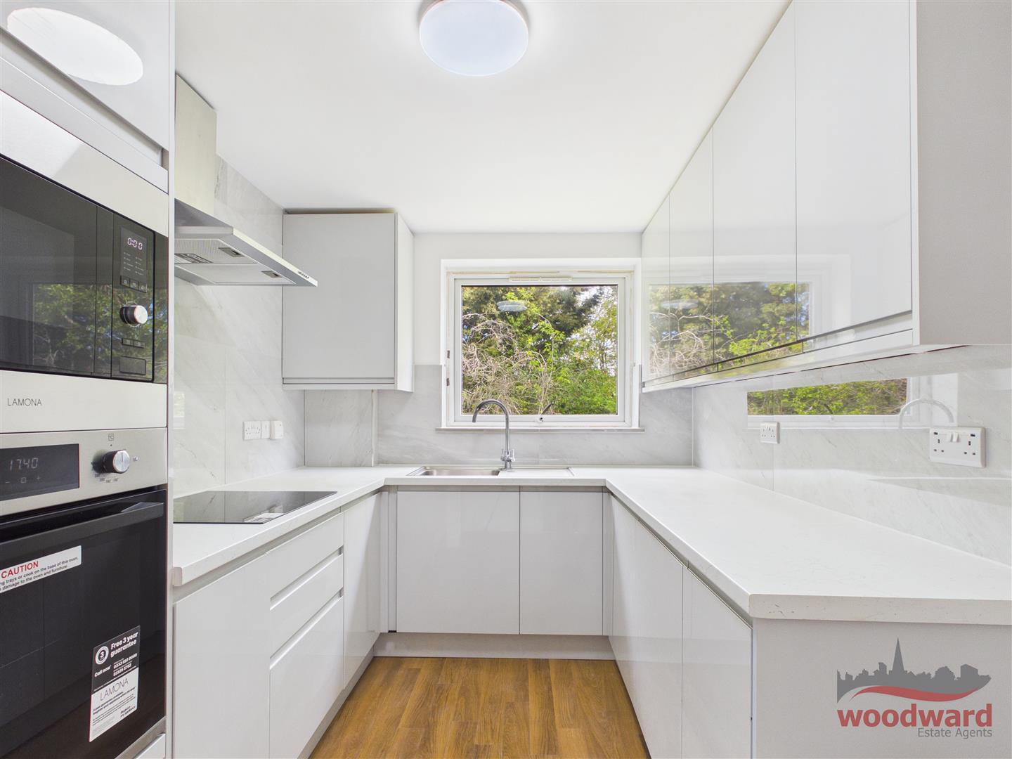 Flat Wendela Court in Greater London