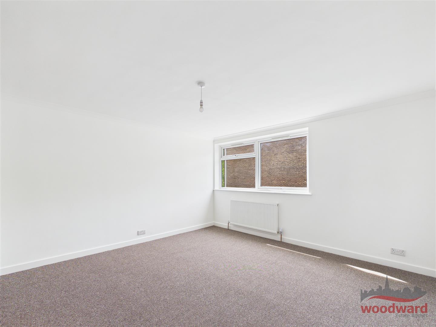 Flat Wendela Court in Greater London