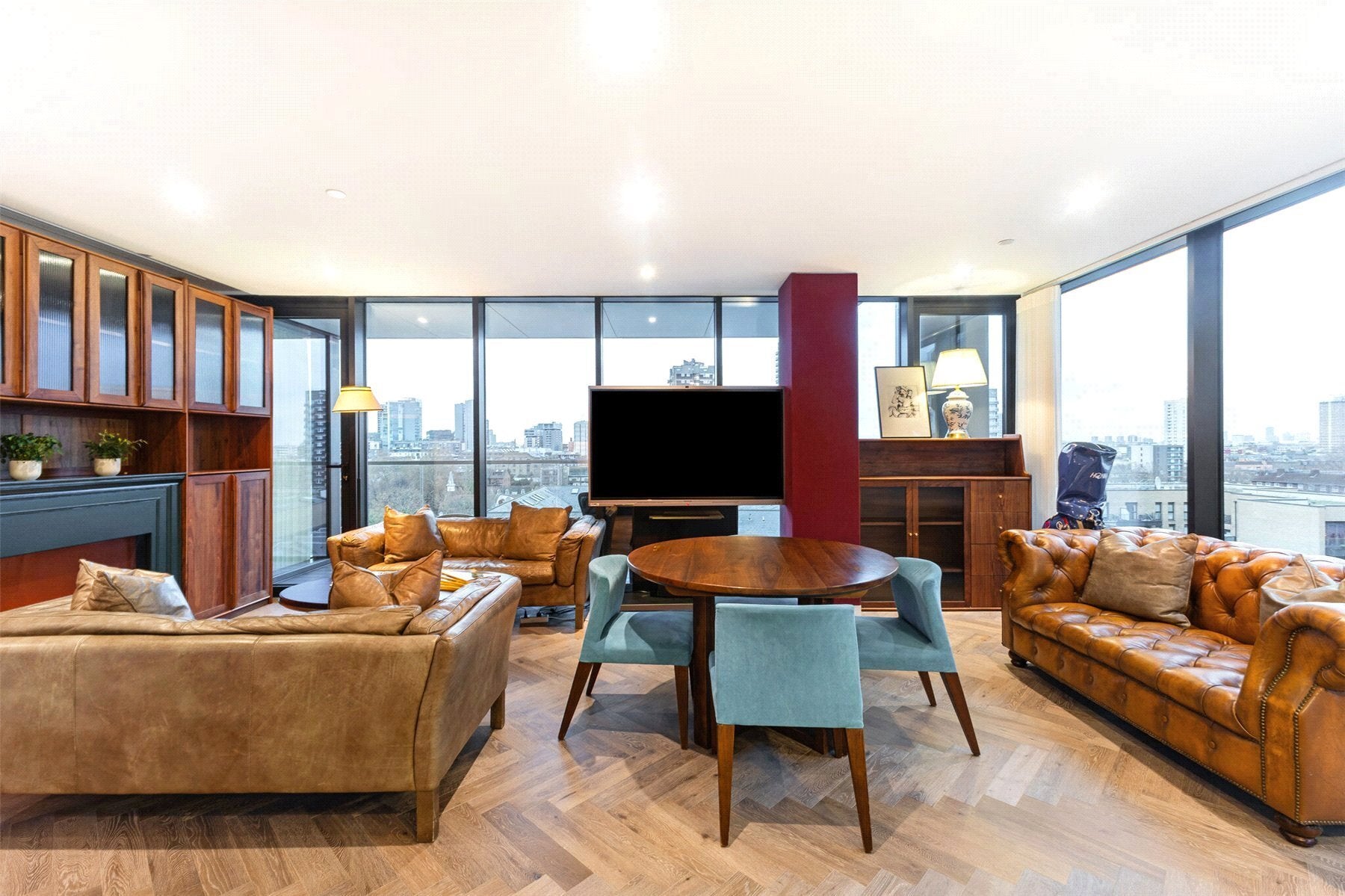 Flat Merino Gardens in Greater London