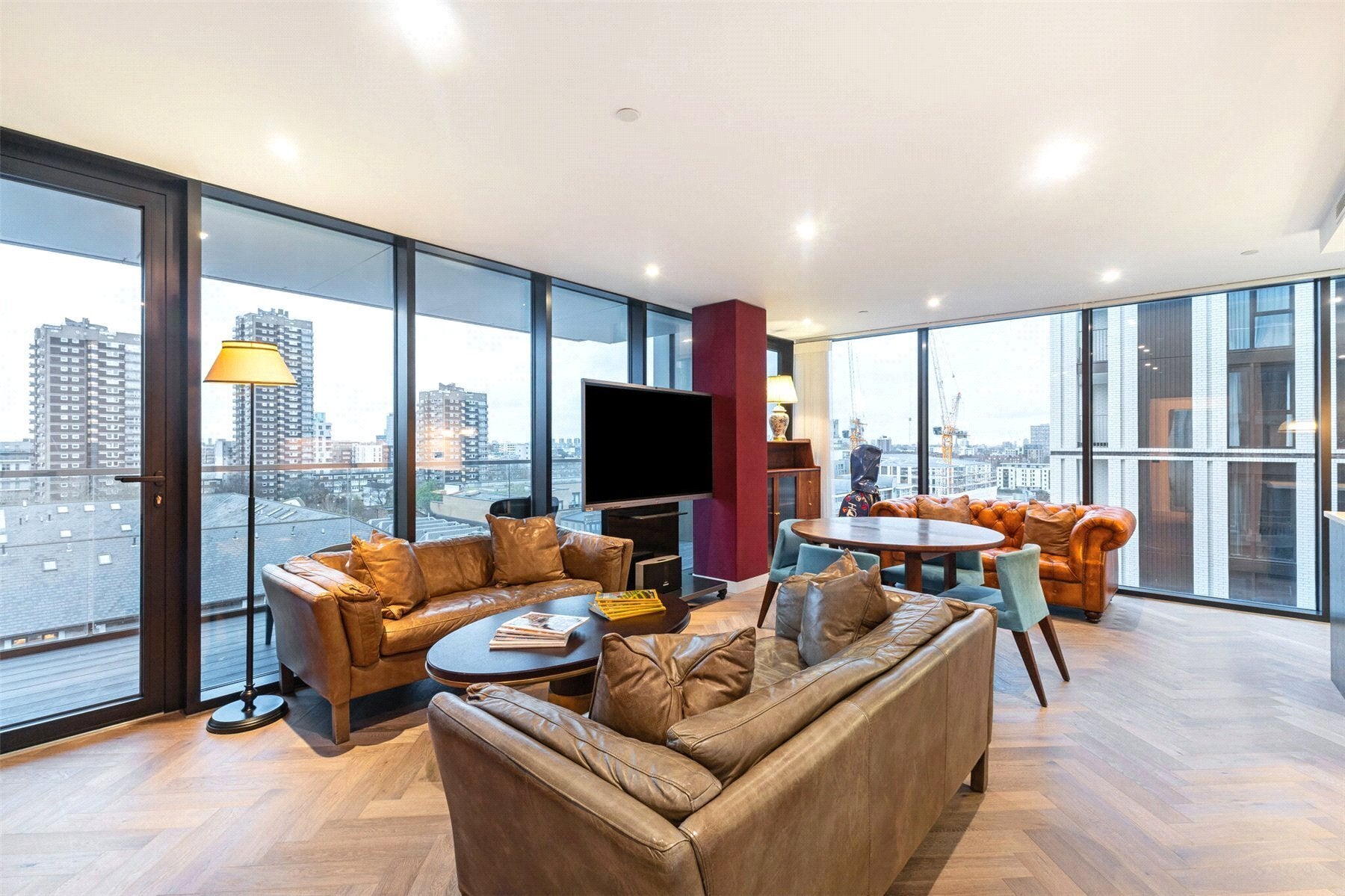 Flat Merino Gardens in Greater London