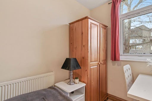 Room Chippenham Road in City of Westminster