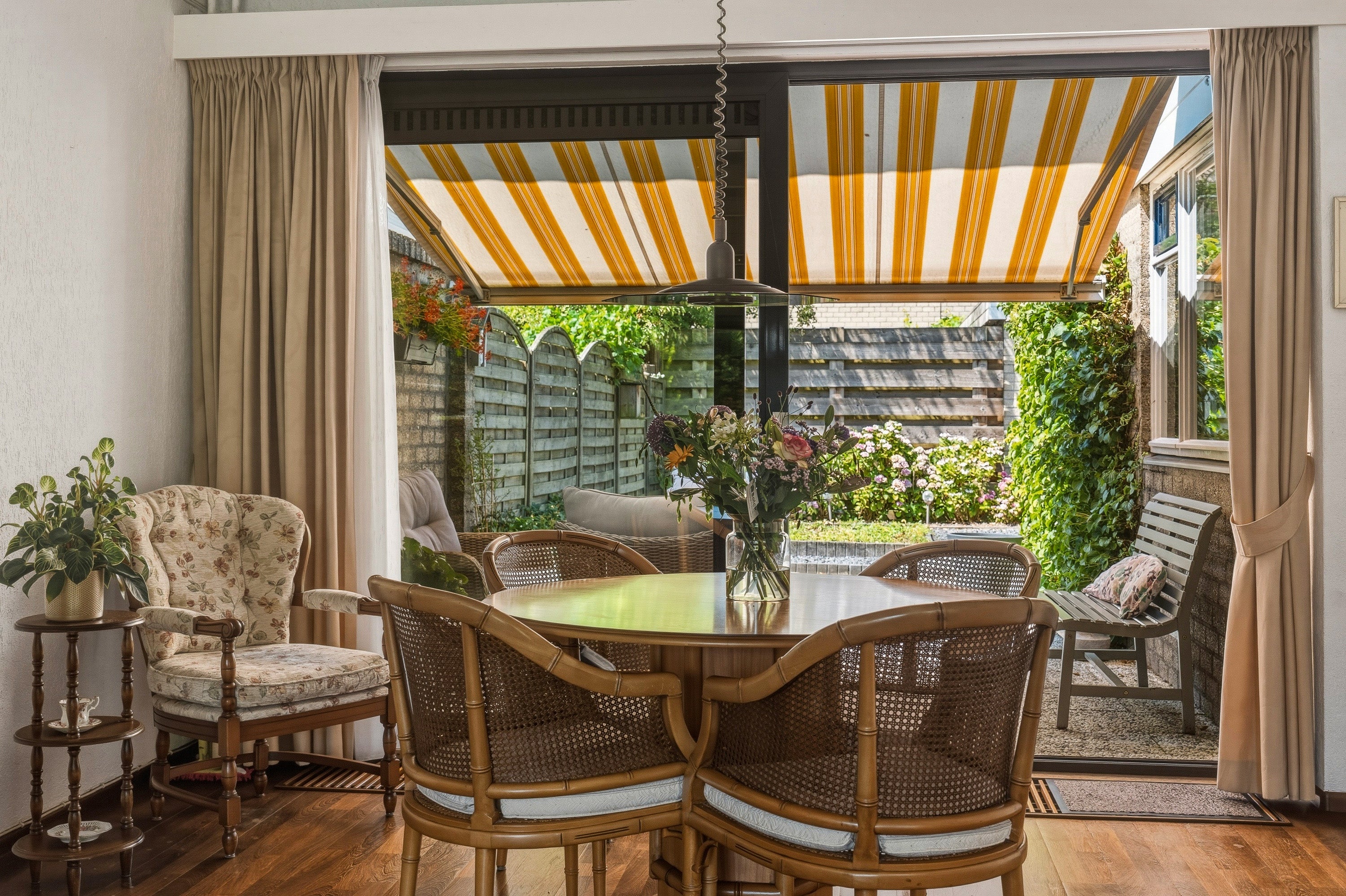 Tussenwoning te koop: Elsweide 63, Zevenaar