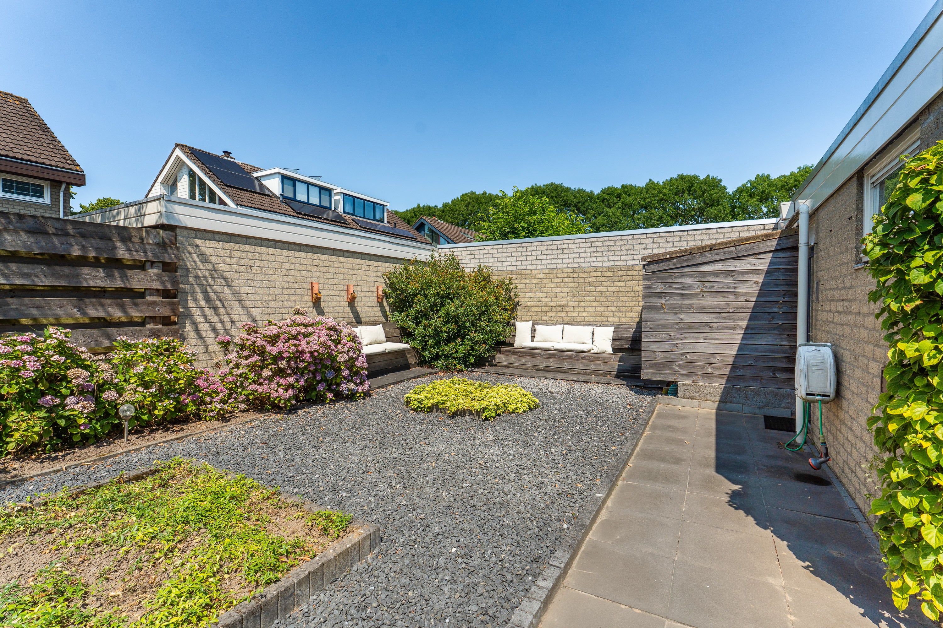Tussenwoning te koop: Elsweide 63, Zevenaar