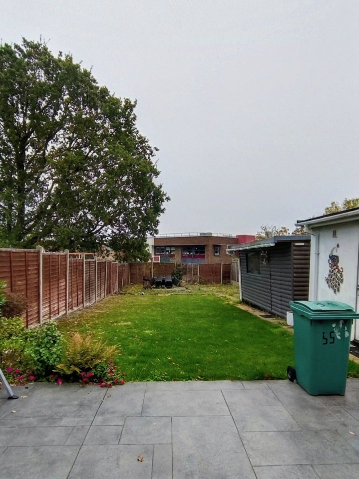Room Farm Avenue in Greater London