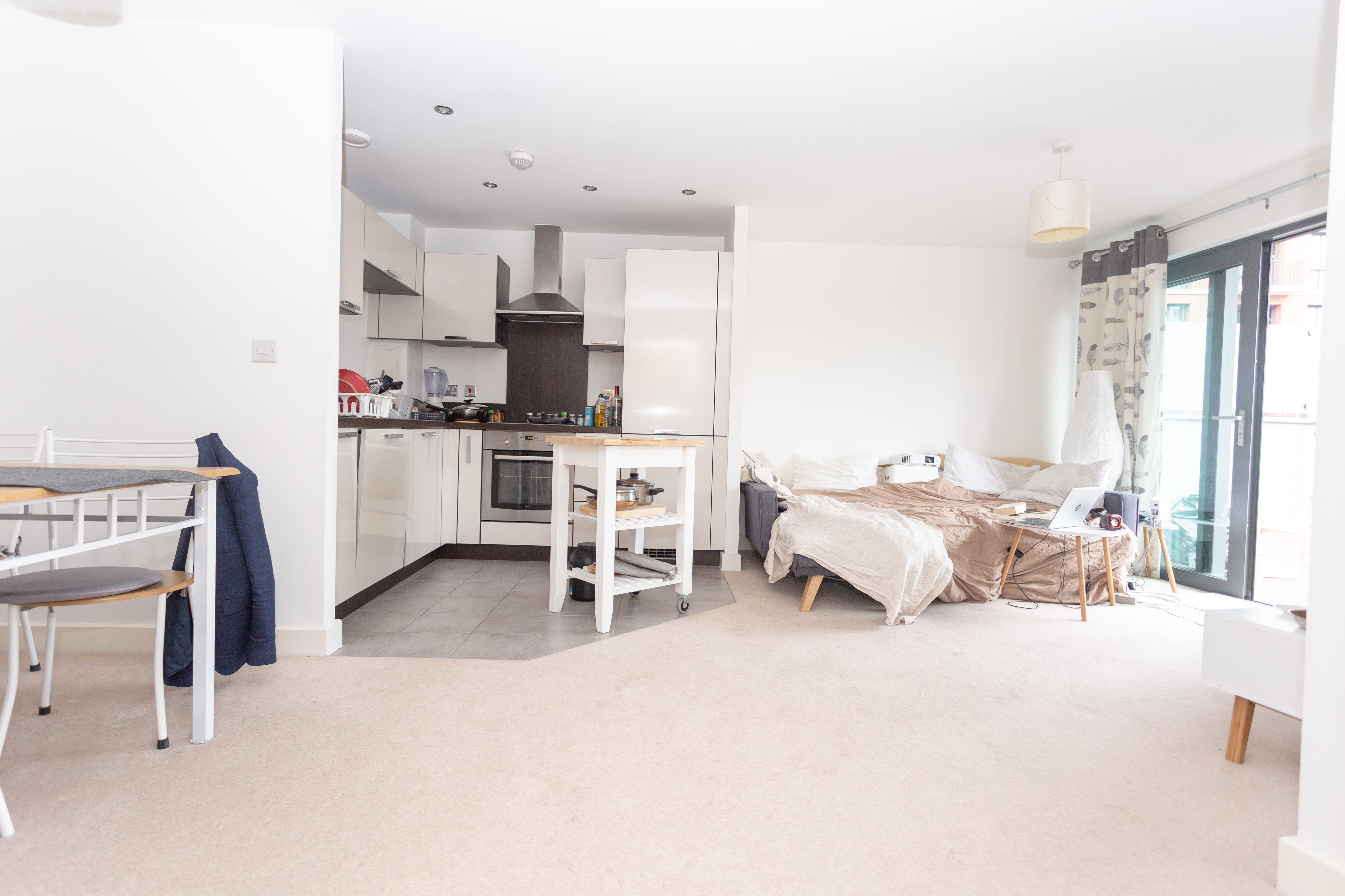 Flat Surrey Quays Road in Greater London