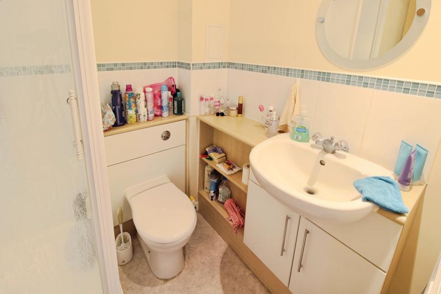 Flat Parkhouse Court in Welwyn Hatfield