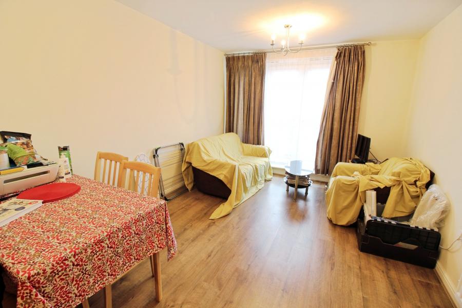 Flat Parkhouse Court in Welwyn Hatfield