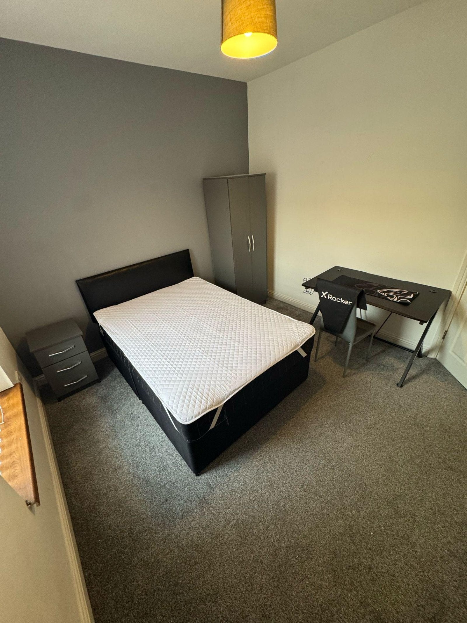 Room Elgin Street in Stoke-on-Trent