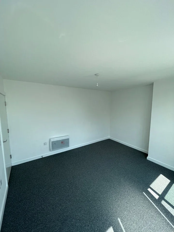 Flat Ley Street in Greater London