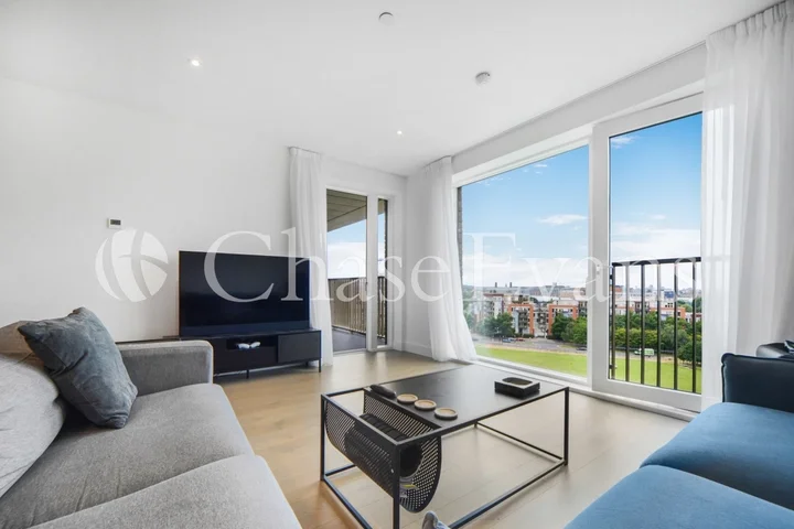 Flat Rennie Street in Greater London