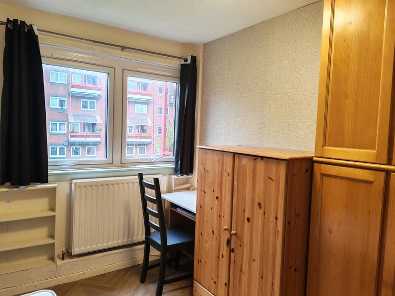 Room Barrack Road in Newcastle upon Tyne