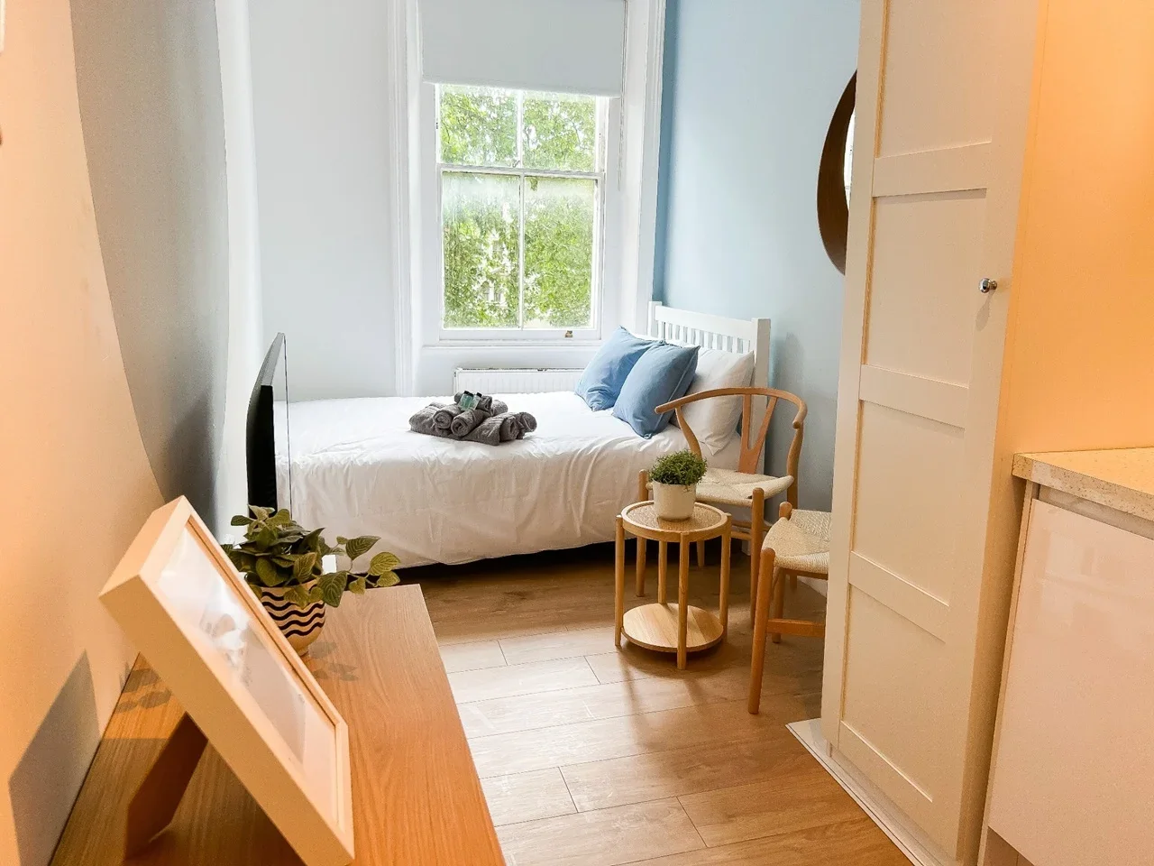 Flat Kensington Gardens Square in City of Westminster
