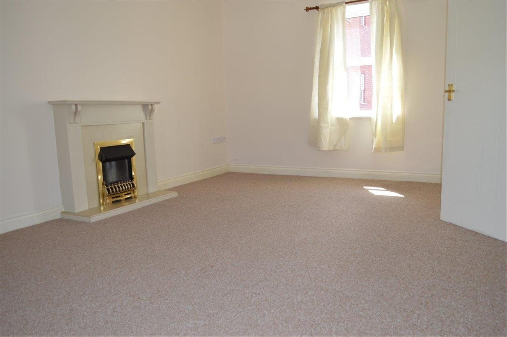 Flat Stroud Way in Weston-super-Mare