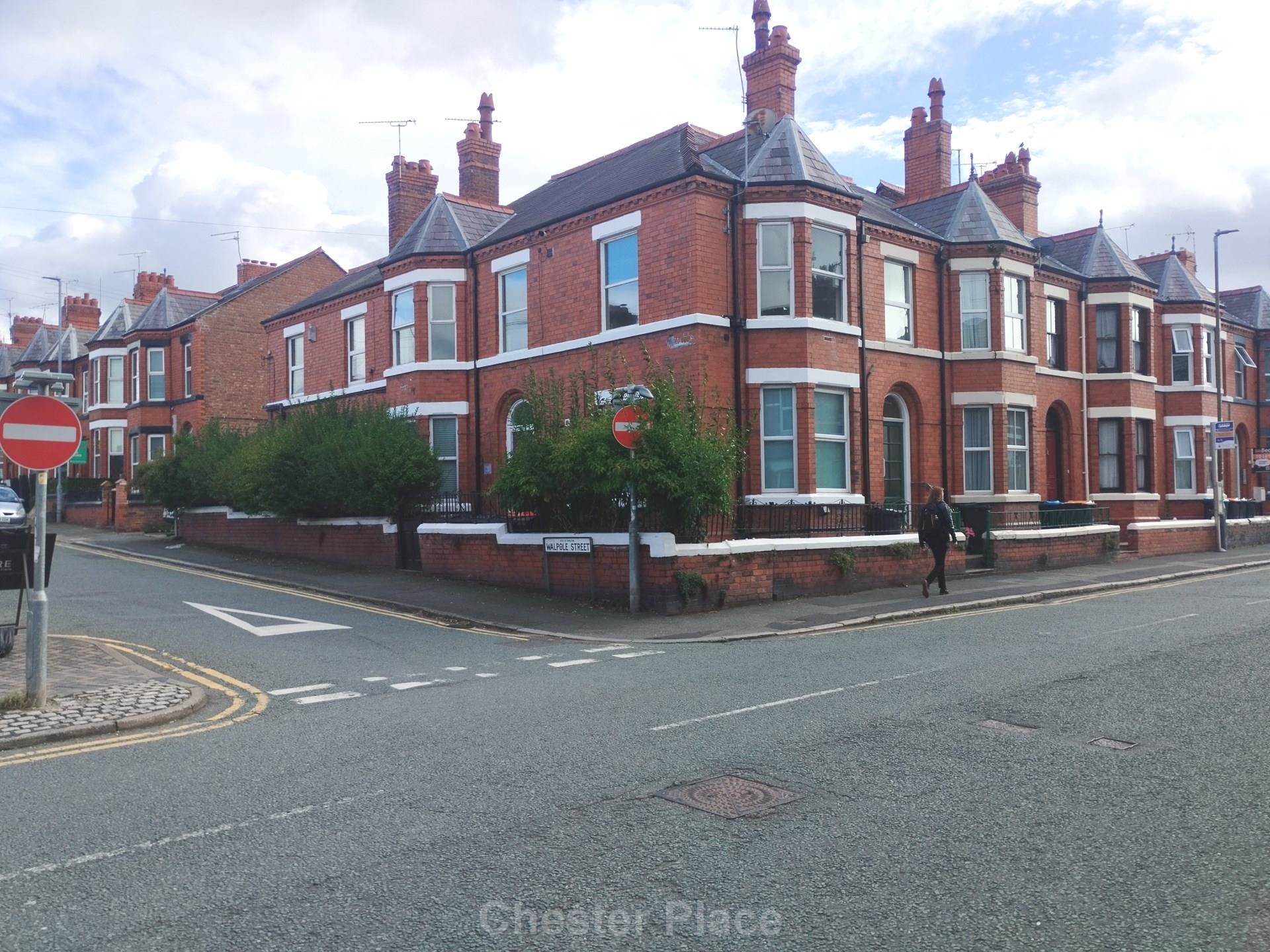 Flat Bouverie Street in Chester