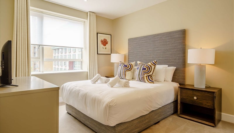 Flat Westferry Circus in Greater London