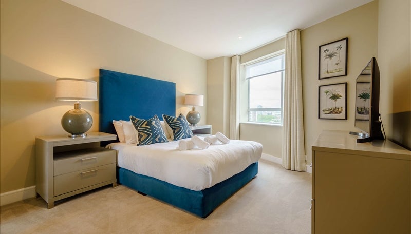 Flat Westferry Circus in Greater London