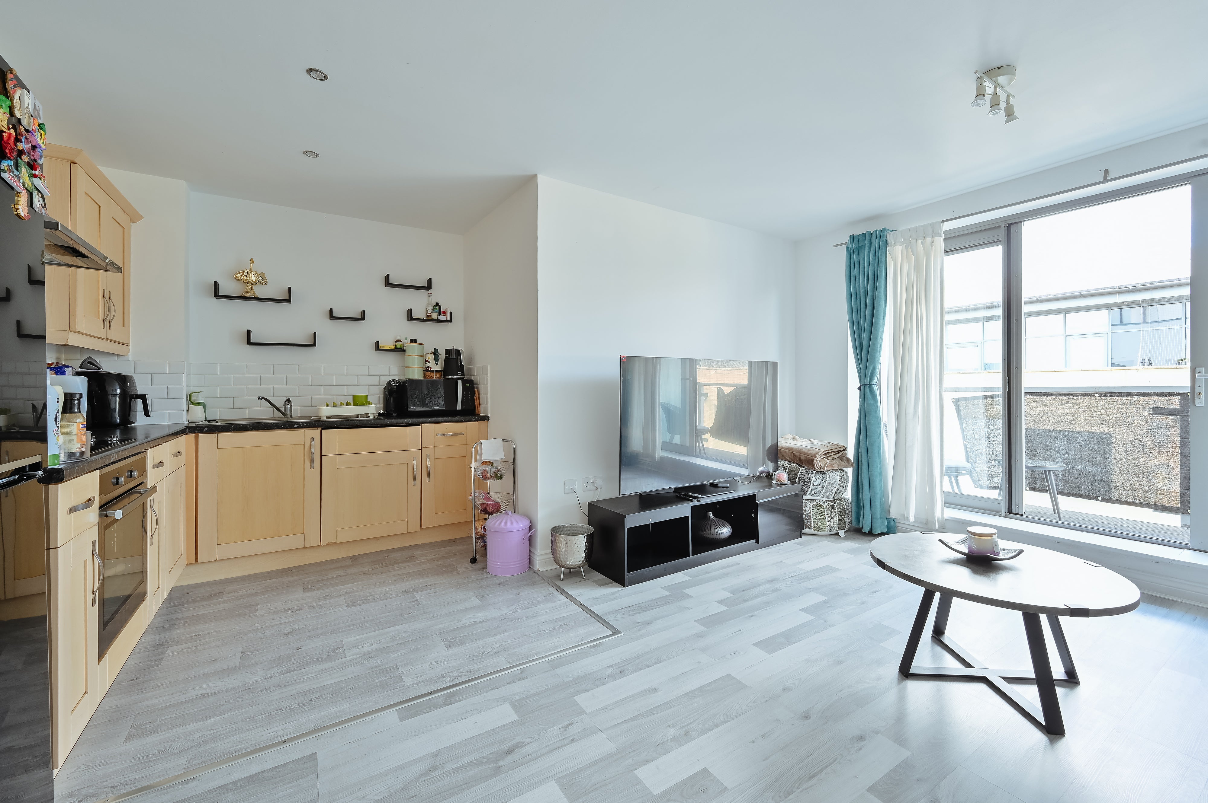 Flat Ashleigh Court in Preston