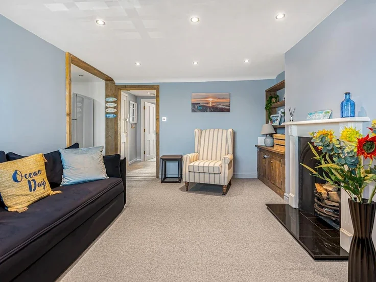 Flat Central Parade in Canterbury
