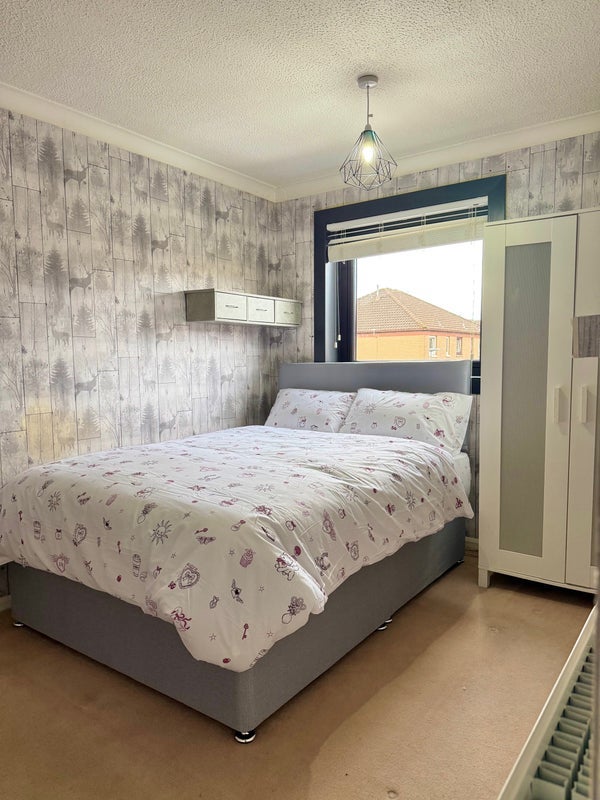 Room Claythorn Avenue in Glasgow