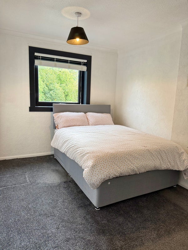 Room Claythorn Avenue in Glasgow