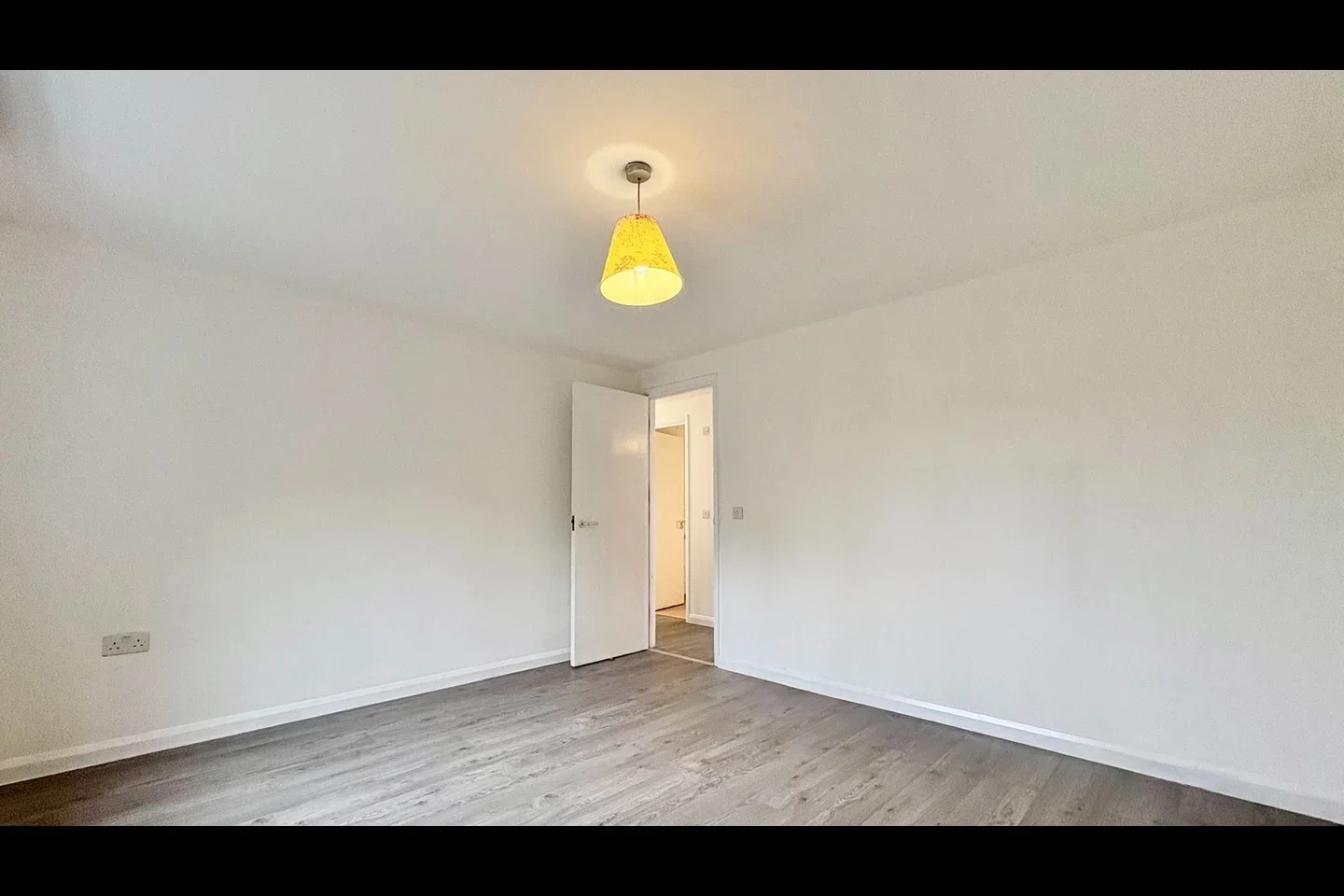 Flat Moorbeck Court in Greater London