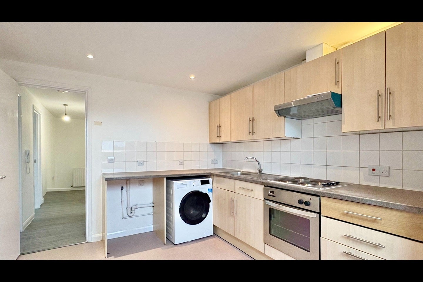 Flat Moorbeck Court in Greater London