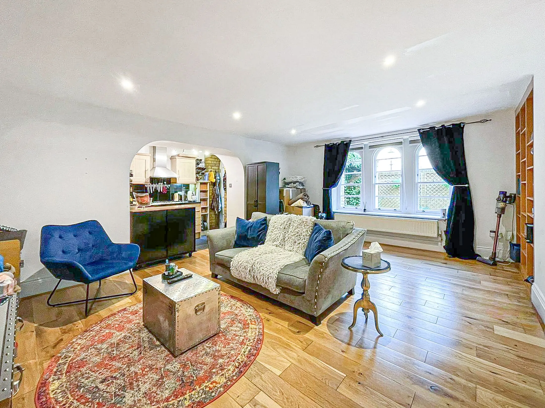 Flat Royal Drive in Greater London