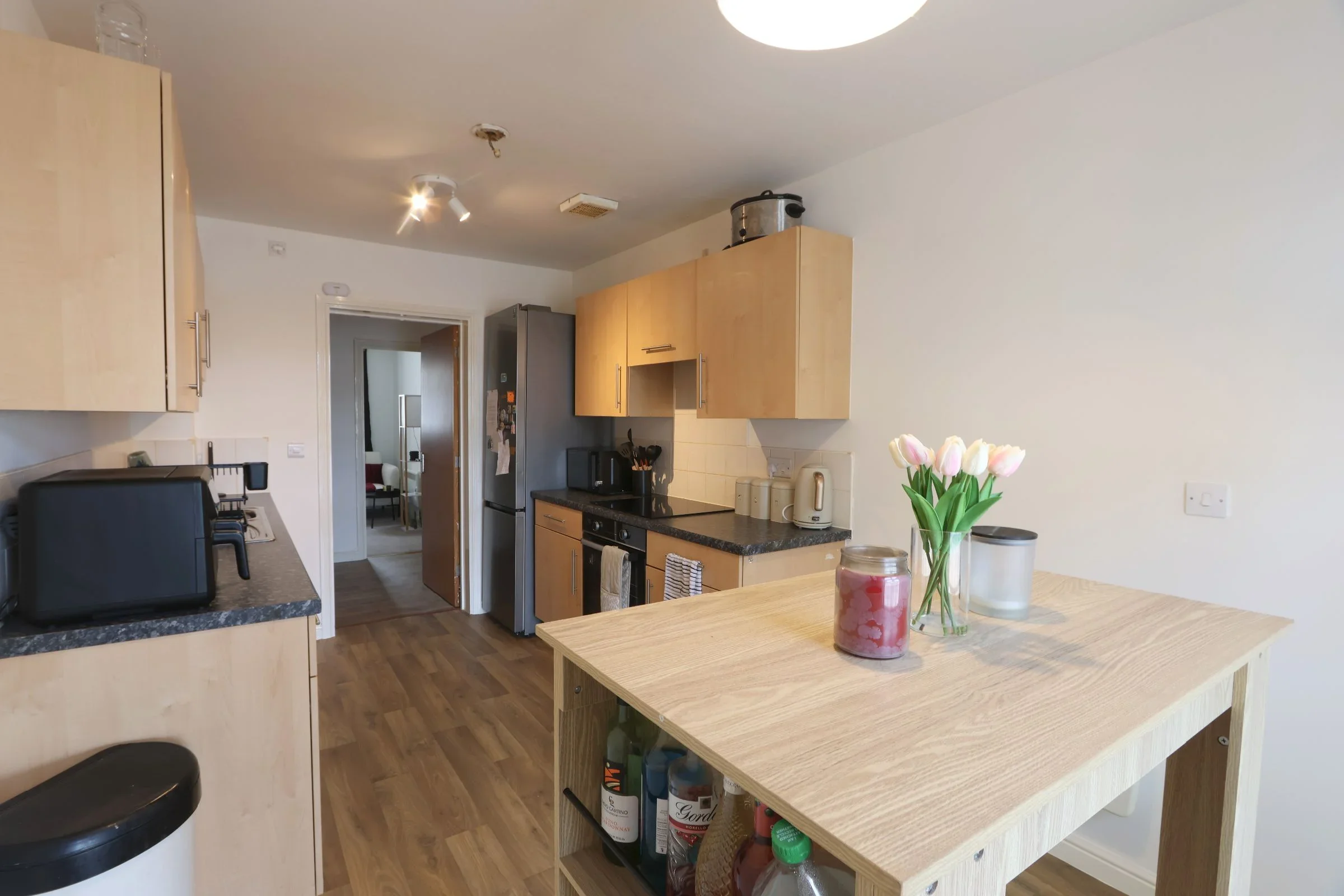 Flat The Quadrant in Bristol