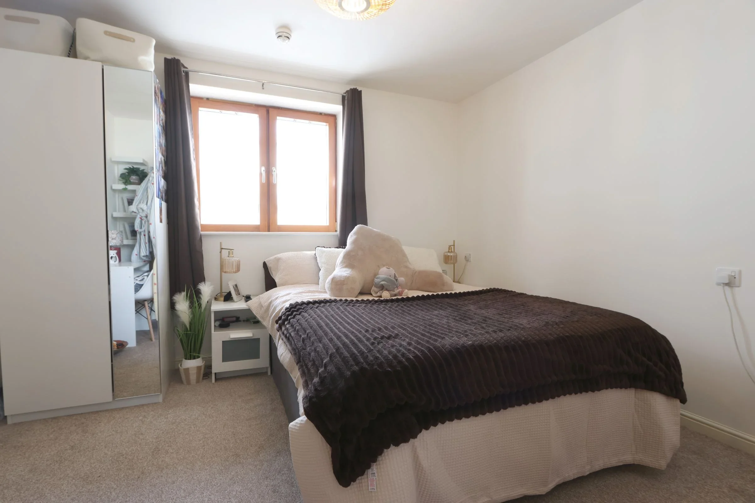 Flat The Quadrant in Bristol