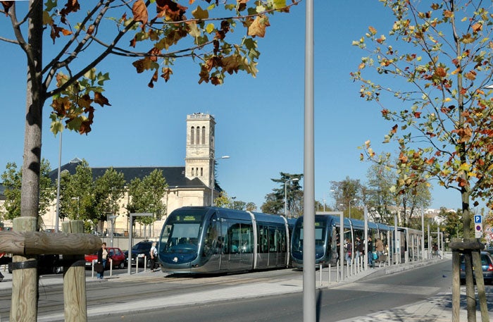 Room Rue des Treilles in Libourne