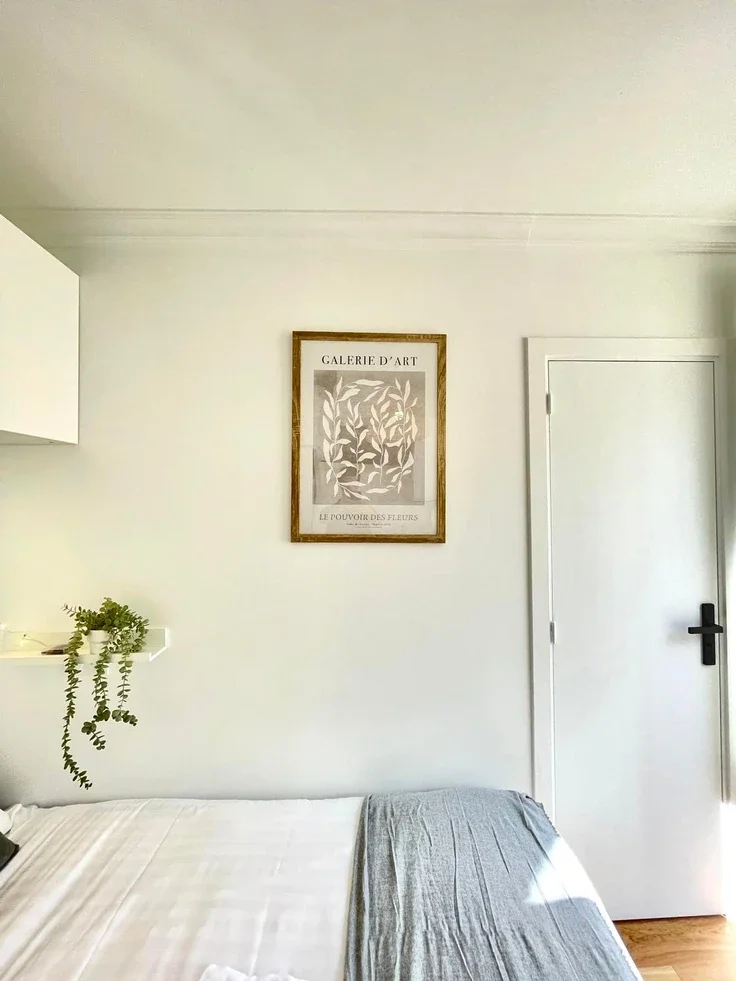 Flat Passage Cardinet in Paris