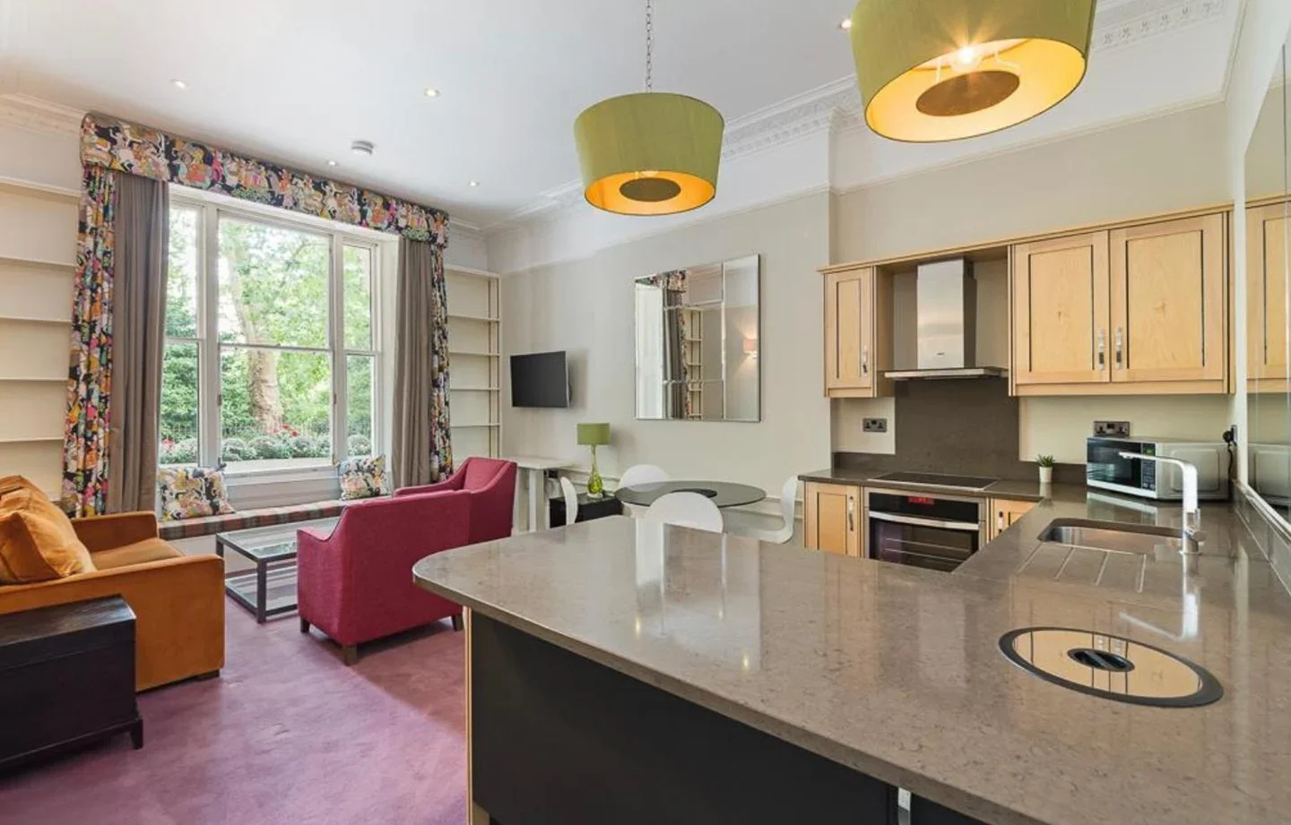 Flat Eccleston Square in City of Westminster