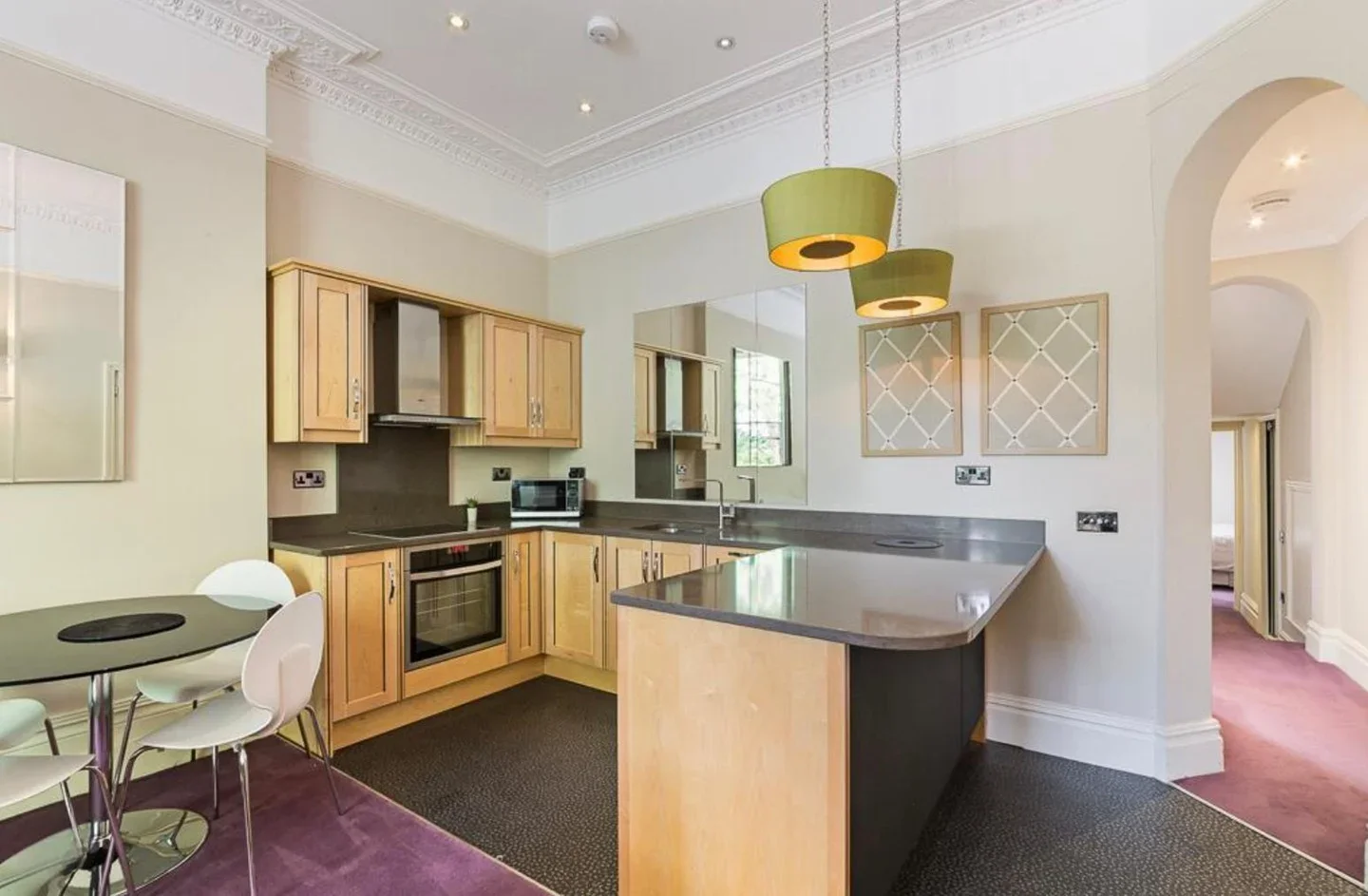 Flat Eccleston Square in City of Westminster