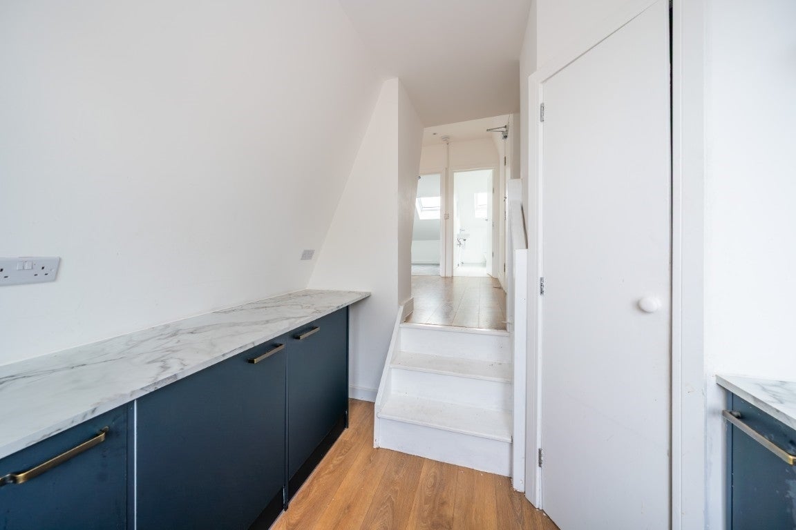 Flat Harewood Road in Greater London